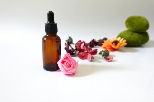 Tinh dầu cho phụ nữ mang thai: mùi nào an toàn?